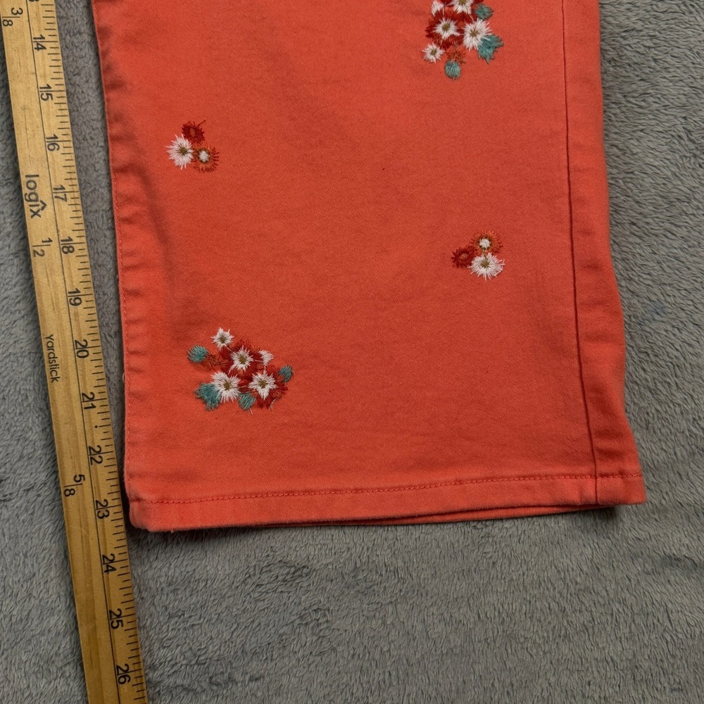 D2 Diane Gilman Embroidered Floral Capri Jeans Coral Size 24W Great Condition - Picture 5 of 10